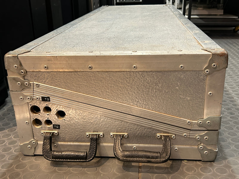 Road Case (59"x10"x19")