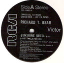 Richard T Bear - Sunshine Hotel (Just Walk on In) (Vinyle Usagé)