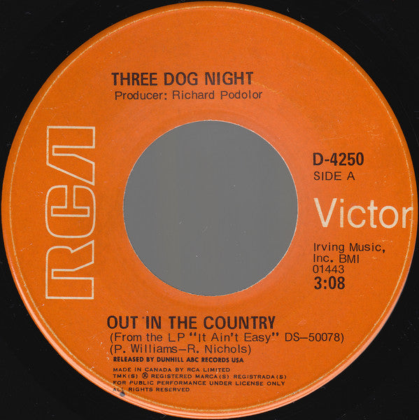 Three Dog Night - Out In The Country (45-Tours Usagé)